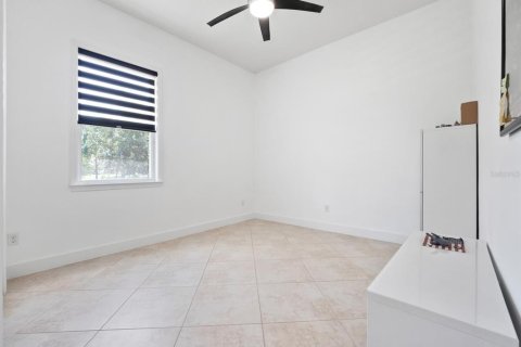 House in Winter Garden, Florida 5 bedrooms, 310.94 sq.m. № 1843788 - photo 24