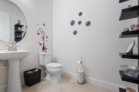 House in Winter Garden, Florida 5 bedrooms, 310.94 sq.m. № 1843788 - photo 11