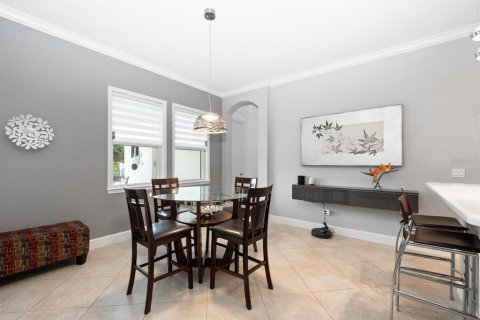 House in Winter Garden, Florida 5 bedrooms, 310.94 sq.m. № 1843788 - photo 16