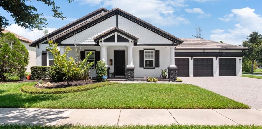 House in Winter Garden, Florida 5 bedrooms, 310.94 sq.m. № 1843788