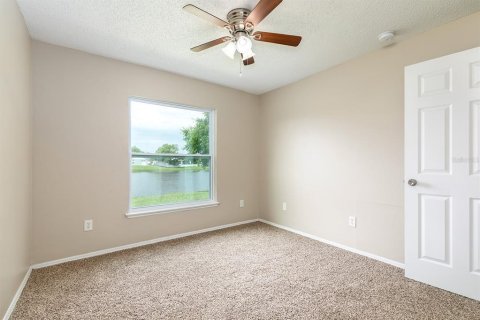 House in Orlando, Florida 4 bedrooms, 121.61 sq.m. № 1849810 - photo 13