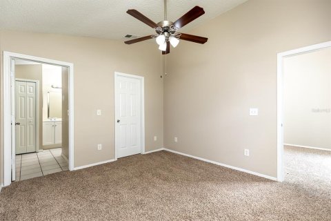 House in Orlando, Florida 4 bedrooms, 121.61 sq.m. № 1849810 - photo 10