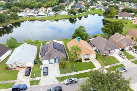 House in Orlando, Florida 4 bedrooms, 121.61 sq.m. № 1849810 - photo 24