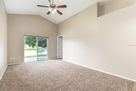 House in Orlando, Florida 4 bedrooms, 121.61 sq.m. № 1849810 - photo 8
