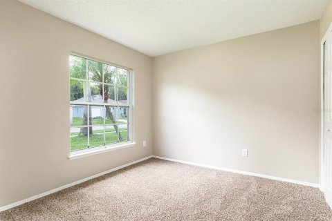 House in Orlando, Florida 4 bedrooms, 121.61 sq.m. № 1849810 - photo 15