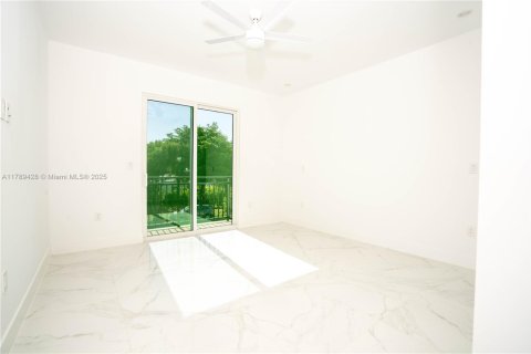 Купить виллу или дом в Майами, Флорида 4 спальни, № 2048257 - фото 22