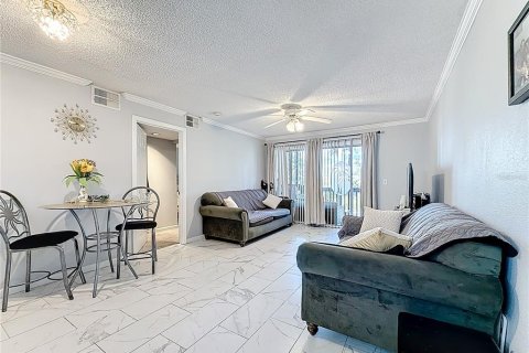 Copropriété à vendre à Clearwater, Floride: 2 chambres, 87.89 m2 № 1886879 - photo 11