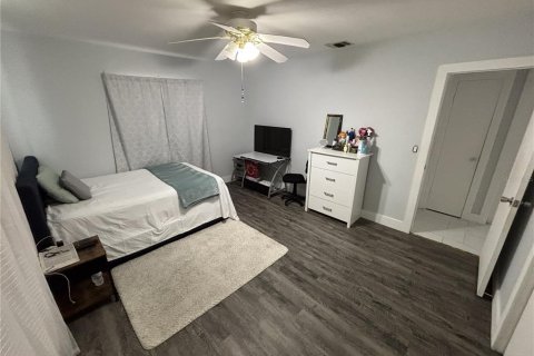 House in Clearwater, Florida 2 bedrooms, 110.74 sq.m. № 2308673 - photo 13