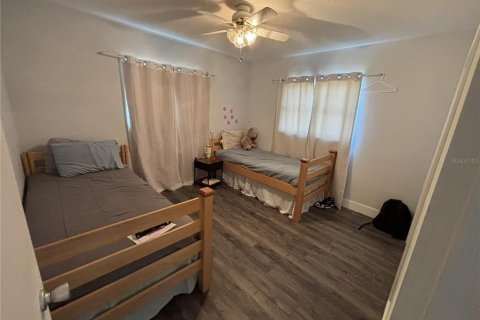 House in Clearwater, Florida 2 bedrooms, 110.74 sq.m. № 2308673 - photo 18