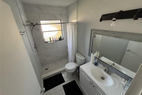 House in Clearwater, Florida 2 bedrooms, 110.74 sq.m. № 2308673 - photo 16