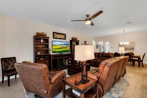 Villa ou maison à vendre à Leesburg, Floride: 3 chambres, 185.9 m2 № 2411625 - photo 10