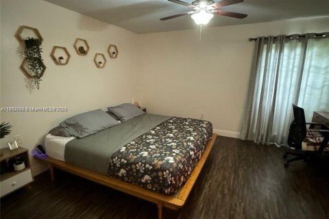 Condominio en alquiler en Miami Lakes, Florida, 1 dormitorio, 62.43 m2 № 1949193 - foto 8