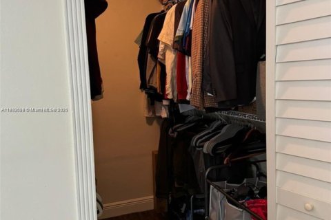 Condominio en alquiler en Miami Lakes, Florida, 1 dormitorio, 62.43 m2 № 1949193 - foto 6