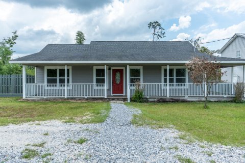 House in Panama City, Florida 5 bedrooms, 229.84 sq.m. № 564539 - photo 1