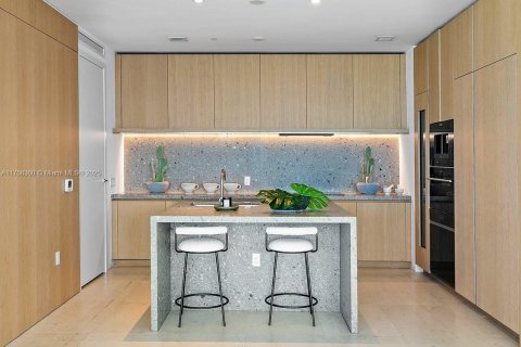 Condominio en venta en Miami Beach, Florida, 3 dormitorios, 207.45 m2 № 1707381 - foto 2