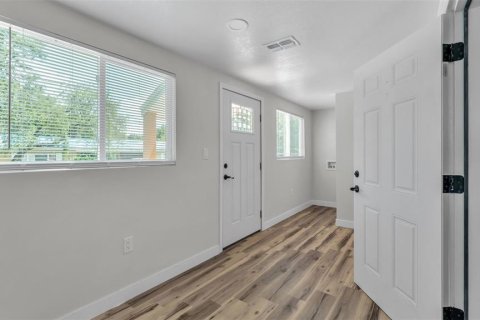 Propiedad comercial en venta en Bartow, Florida, 124.49 m2 № 2302442 - foto 8