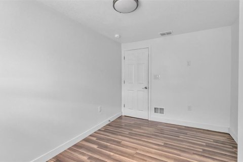 Propiedad comercial en venta en Bartow, Florida, 124.49 m2 № 2302442 - foto 28