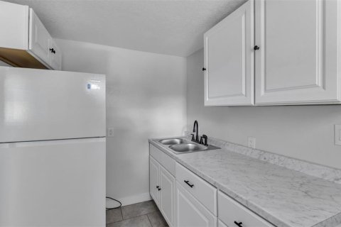 Propiedad comercial en venta en Bartow, Florida, 124.49 m2 № 2302442 - foto 17