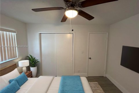 Купить кондоминиум в Дания-Бич, Флорида 2 спальни, 64.1м2, № 1958260 - фото 10