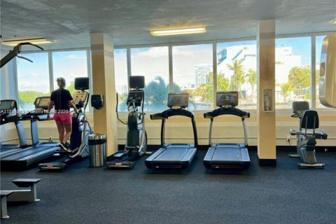 Copropriété à vendre à Sunny Isles Beach, Floride: 1 chambre, 65.5 m2 № 1862084 - photo 26