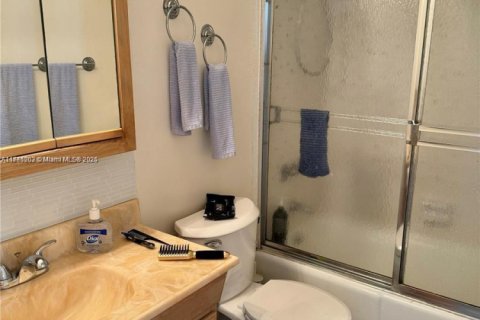 Copropriété à vendre à Sunny Isles Beach, Floride: 1 chambre, 65.5 m2 № 1862084 - photo 21
