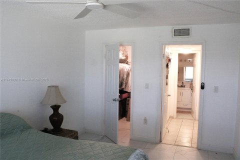 Condominio en venta en Miami, Florida, 1 dormitorio, 61.97 m2 № 1735937 - foto 5