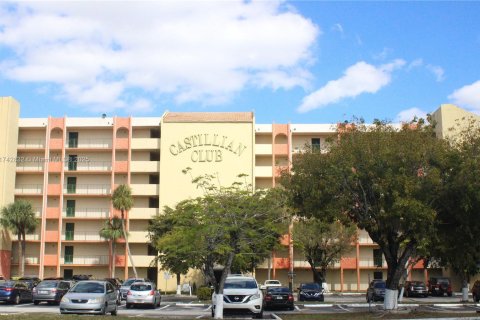 Condominio en venta en Miami, Florida, 1 dormitorio, 61.97 m2 № 1735937 - foto 1