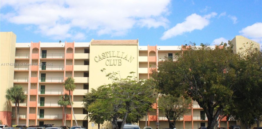 Condominio en Miami, Florida, 1 dormitorio № 1735937