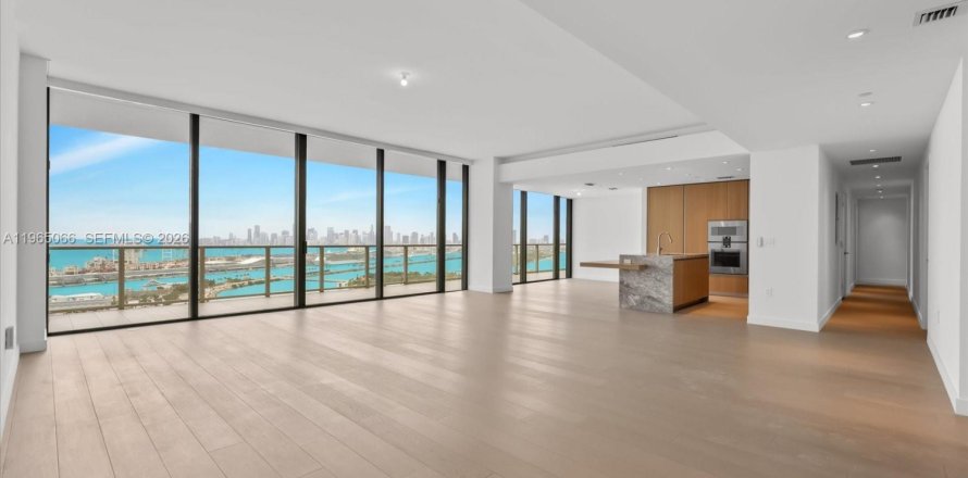 Condo in Miami Beach, Florida, 3 bedrooms  № 2026458
