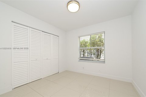 Casa en alquiler en Weston, Florida, 3 dormitorios, 133.78 m2 № 2078106 - foto 15