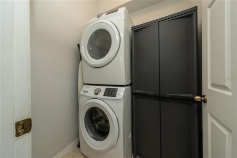 Villa ou maison à vendre à Kissimmee, Floride: 5 chambres, 210.7 m2 № 2143778 - photo 22