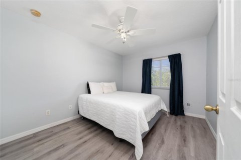 Villa ou maison à vendre à Kissimmee, Floride: 5 chambres, 210.7 m2 № 2143778 - photo 17