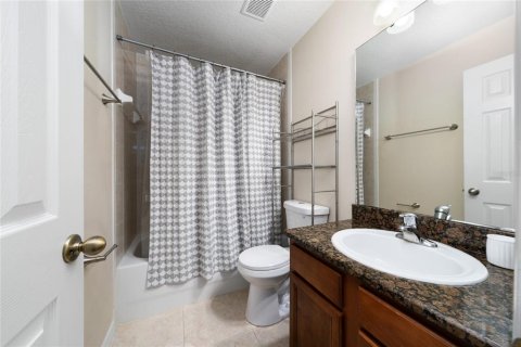 Villa ou maison à vendre à Kissimmee, Floride: 5 chambres, 210.7 m2 № 2143778 - photo 18