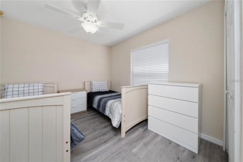 Villa ou maison à vendre à Kissimmee, Floride: 5 chambres, 210.7 m2 № 2143778 - photo 16