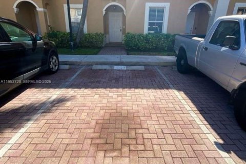 Condominio en alquiler en Miramar, Florida, 2 dormitorios, 110.55 m2 № 2009592 - foto 23