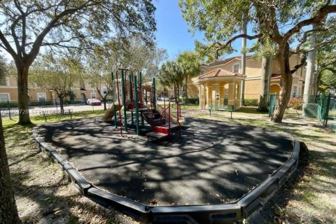 Condominio en alquiler en Miramar, Florida, 2 dormitorios, 110.55 m2 № 2009592 - foto 26