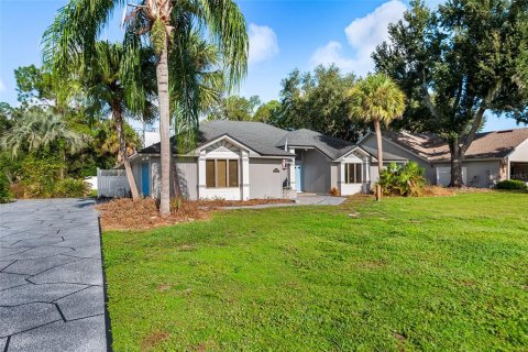 Villa ou maison à vendre à Winter Haven, Floride: 4 chambres, 243.87 m2 № 2428958 - photo 3