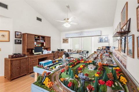 Villa ou maison à vendre à Winter Haven, Floride: 4 chambres, 243.87 m2 № 2428958 - photo 17