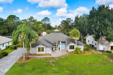 Villa ou maison à vendre à Winter Haven, Floride: 4 chambres, 243.87 m2 № 2428958 - photo 2