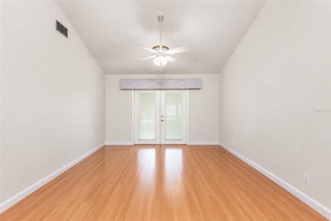 Villa ou maison à vendre à Winter Haven, Floride: 4 chambres, 243.87 m2 № 2428958 - photo 19
