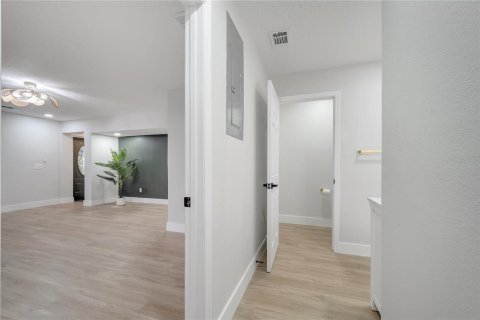 House in Orlando, Florida 3 bedrooms, 178.56 sq.m. № 1805198 - photo 24
