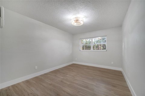 House in Orlando, Florida 3 bedrooms, 178.56 sq.m. № 1805198 - photo 28