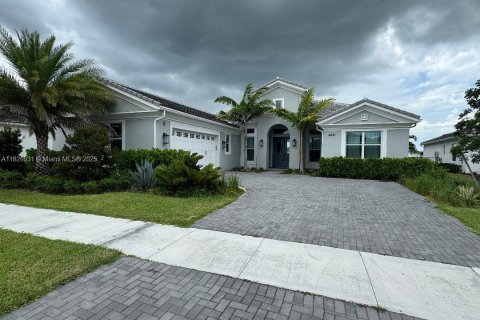 House in Westlake, Florida 5 bedrooms, 347.27 sq.m. № 1809471 - photo 1