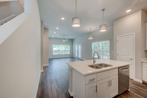 Appartement à louer à Gainesville, Floride: 2 chambres, 130.06 m2 № 2385960 - photo 3