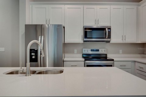Appartement à louer à Gainesville, Floride: 2 chambres, 130.06 m2 № 2385960 - photo 12