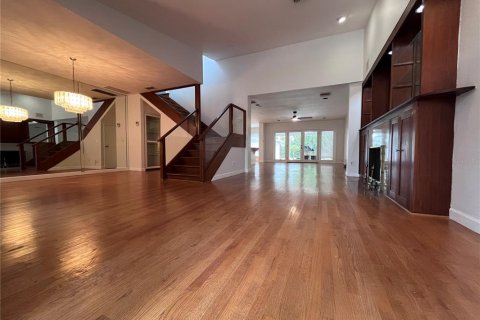 House in Winter Park, Florida 4 bedrooms, 366.78 sq.m. № 1882907 - photo 4