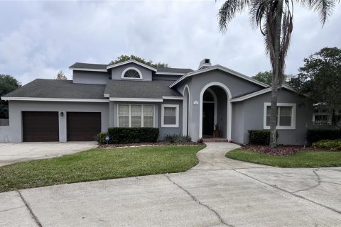House in Winter Park, Florida 4 bedrooms, 366.78 sq.m. № 1882907 - photo 1