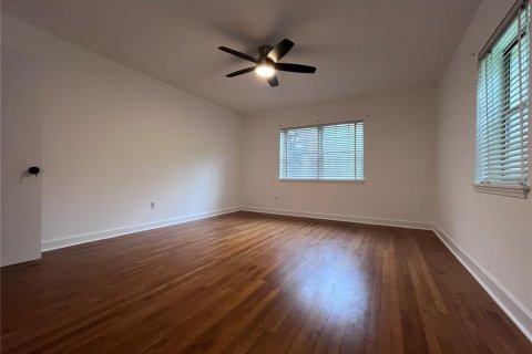 House in Winter Park, Florida 4 bedrooms, 366.78 sq.m. № 1882907 - photo 11