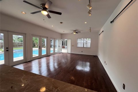 House in Winter Park, Florida 4 bedrooms, 366.78 sq.m. № 1882907 - photo 24