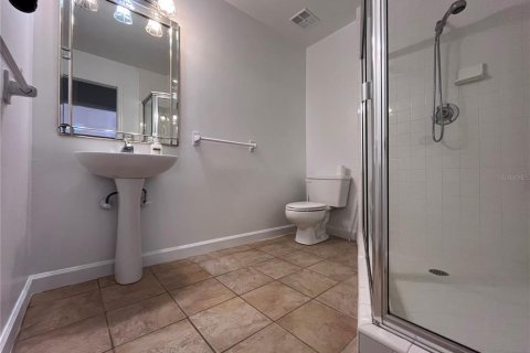 House in Winter Park, Florida 4 bedrooms, 366.78 sq.m. № 1882907 - photo 10